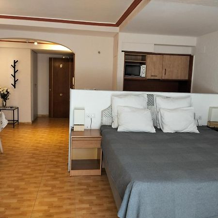 Unique Apartahotel 2-1 Torrevieja Eksteriør bilde
